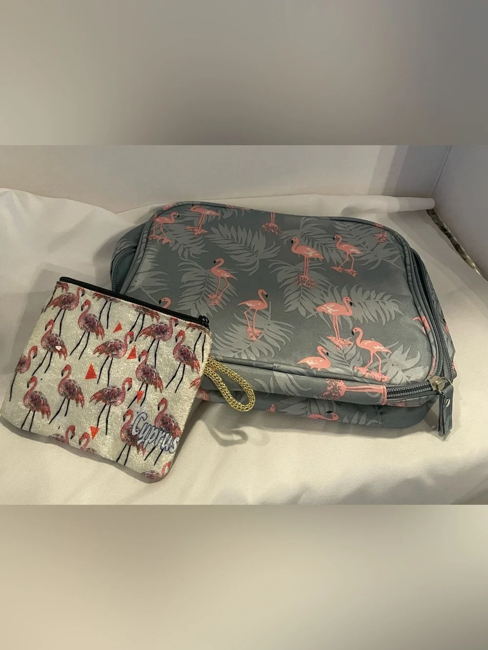 Flamingo print travel toiletry/cosmetic bag + matching small wristlet pouch set.